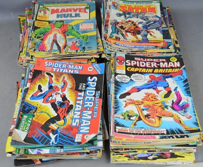 Lot 478 - A large group of vintage Marvel comics, "Super...
