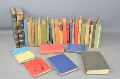 Lot 414 - A group of collectible books to include "The...