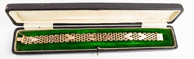 Lot 124 - A 10ct gold gate link bracelet, 18cm long, 20.1g.