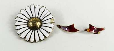 Lot 38 - A Danish silver daisy brooch, designed by...