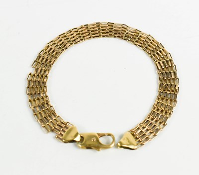 Lot 55 - A 9ct gold gate link bracelet, 18cm long, 5.8g.