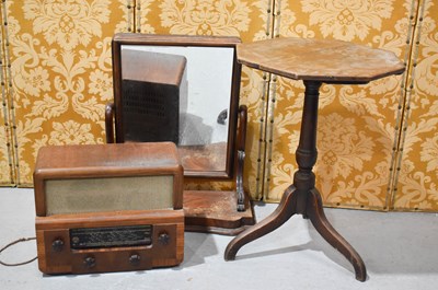 Lot 589 - A Victorian toilet mirror, an oak occasional...