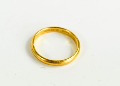 Lot 80 - A 22ct gold wedding band, size Q, 4.08g.