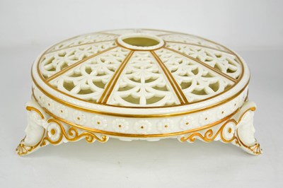 Lot 57 - A fine porcelain Grainger & Co. Worcester pot...