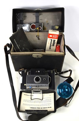 Lot 258 - A vintage Polaroid Automatic 100 Land Camera...