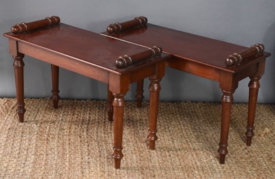 Lot 489 - A pair of early 20th century mahogany window...