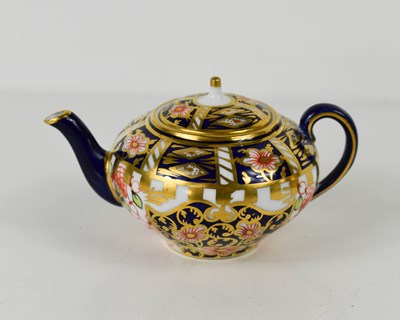 Lot 210 - A Royal Crown Derby miniature Imari pattern,...