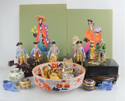 Lot 84 - A group of collectible items to include a...