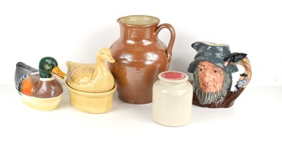 Lot 46 - A group of ceramics to include a duck dish...