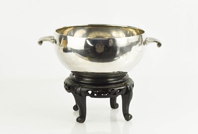 Lot 281 - A George V twin handled rose bowl, London 1935,...