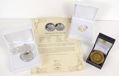Lot 434 - A 2019 silver sovereign with certificate...