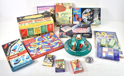Lot 404 - A group of vintage space toys to include a...