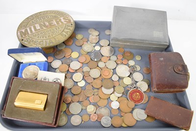 Lot 437 - A selection of coins and collectables to...