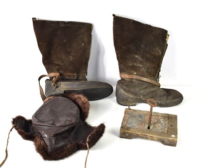 Lot 429 - A pair of vintage Itshide 1941 pattern flying...