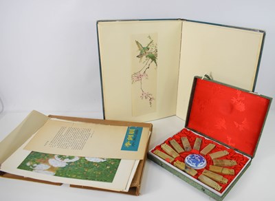 Lot 424 - A Chinese book of paintings, fully illustrated...