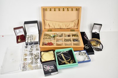 Lot 144 - A group of silver, vintage and later costume...