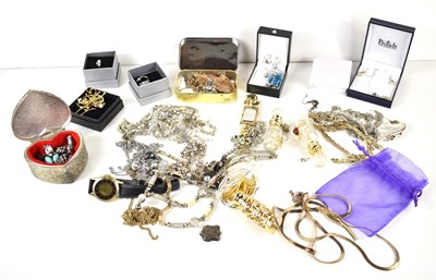 Lot 317 - A group of vintage and later costume jewellery...