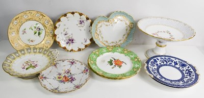 Lot 37 - A selection of plates and comports of various...