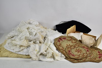 Lot 339 - A quantity of vintage fabrics to include lace...