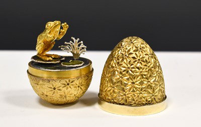Lot 116 - A Stuart Devlin limited edition silver gilt...