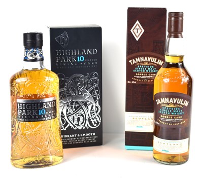 Lot 33 - Scotch Whisky: Highland Park 10 year old,...