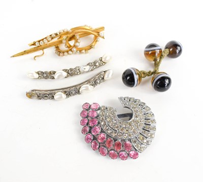 Lot 65 - A pair of vintage bulls eye agate cufflinks, a...
