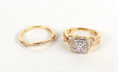 Lot 264 - A matching set of 9ct yellow gold diamond...