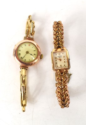 Lot 296 - A 9ct gold cased 1920s wristwatch, with rolled...