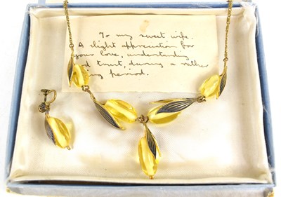 Lot 67 - A vintage necklace, composed of graduated...