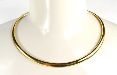 Lot 34 - An 18ct gold 'snake' style necklace, inner...