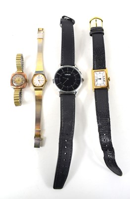 Lot 292 - A 1920s 9ct gold cased wrist watch with Arabic...