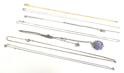 Lot 57 - A selection of chain link necklaces, to...