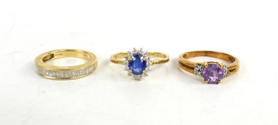 Lot 158 - A 9ct gold and paste set ring, size K, 2.9g, a...