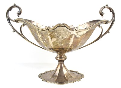 Lot 350 - A George V silver pedestal bowl with twin C...