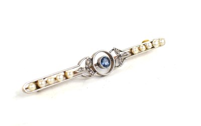 Lot 121 - An Edwardian gold, pearl, diamond and blue...
