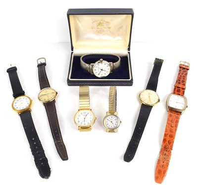 Lot 287 - A group of vintage watches to include examples...