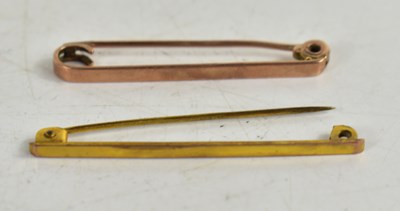 Lot 91 - Two 9ct gold tie pins, of plain bar form, 2.9g.