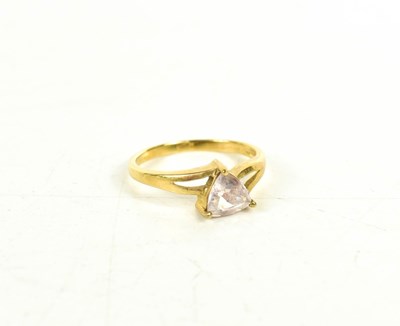 Lot 16 - A 9ct gold and rose quartz, trilliant cut,...