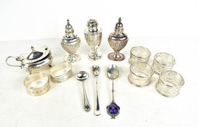 Lot 220 - A selection of Victorian and later silver, to...
