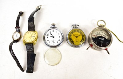 Lot 169 - Two vintage Ingersoll pocket watches, an...