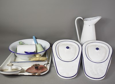 Lot 225 - A group of vintage enamel ware to include...