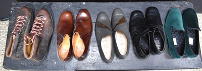 Lot 126 - A pair of Hawkins "Highlander" leather walking...