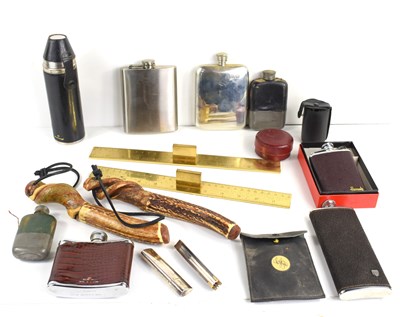 Lot 133 - A group of collectables to include pewter and...