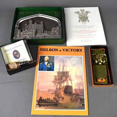 Lot 158 - A group of collectables to include a wine...