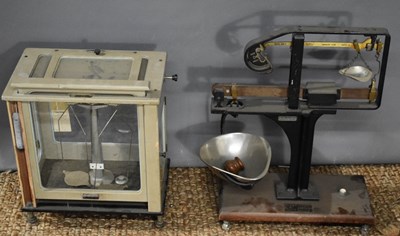 Lot 146 - A set of Stanton balance scales model number...