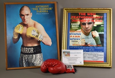 Lot 88 - Boxing autographs: A boxing glove hand signed...