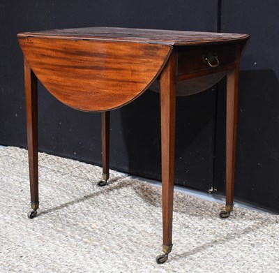 Lot 412 - A 19th century mahogany Pembroke table, with...