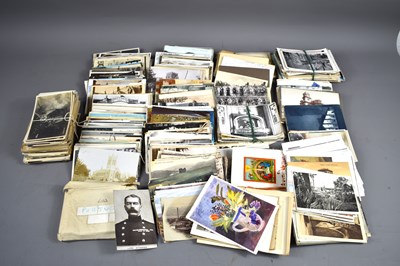 Lot 191 - A collection of Edwardian and later postcards,...
