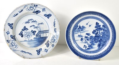 Lot 9 - A late 19th / early 18th century Chinese blue...
