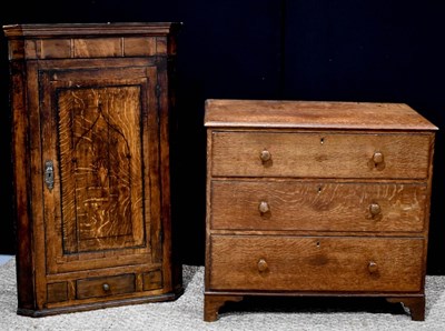 Lot 348 - A Victorian oak chest of drawers, with thee...
